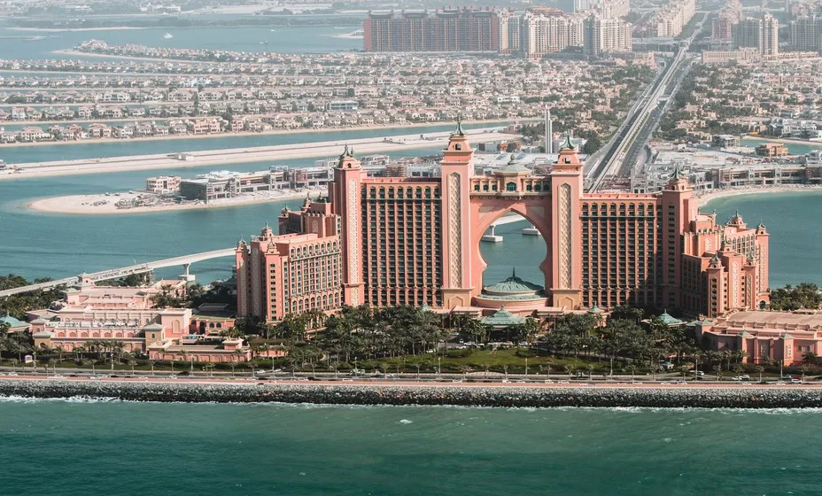 area_guide_palm_jumeirah_1_white_and_co_real_estate_3d3d816235