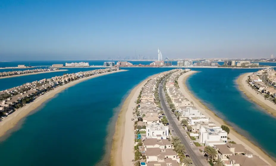 area_guide_palm_jumeirah_4_white_and_co_real_estate_a06029d233